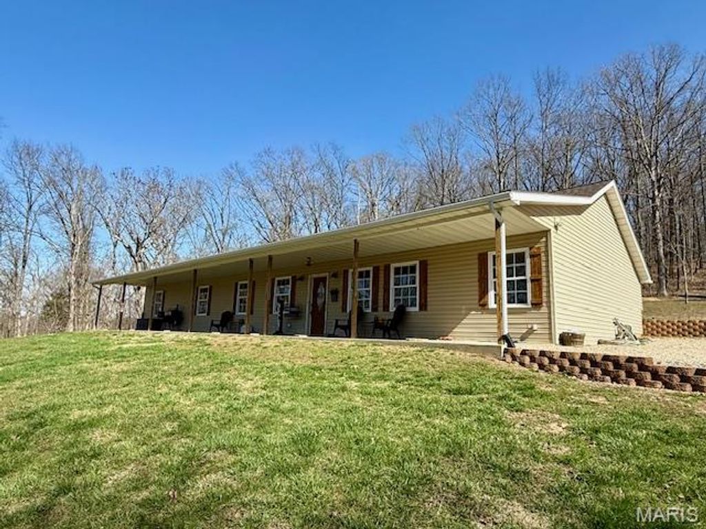 8032 T Highway, Fredericktown, MO 63645