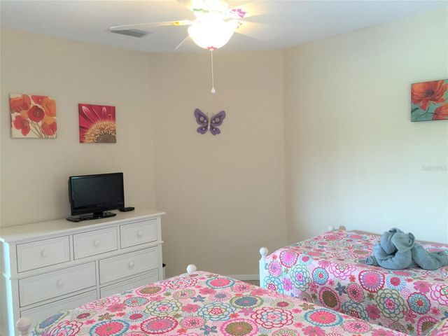 949 LAKE BERKLEY DRIVE, Kissimmee, FL 34746