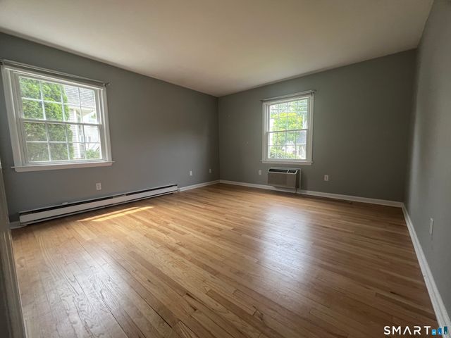 21 Leonard Street, Stamford, CT 06906