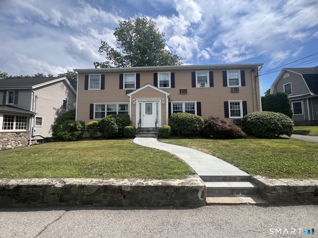 21 Leonard Street, Stamford, CT 06906