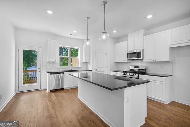 1693 Lansmere Street SW, Marietta, GA 30008