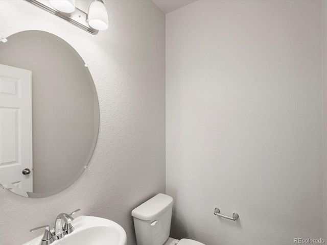 8908 Salida St, Commerce City, CO 80022