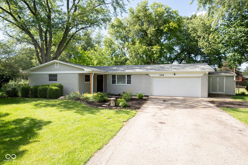 2516 Colony Court, Carmel, IN 46280