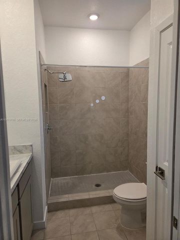 540 NE 5th TER, Florida City, FL 33034