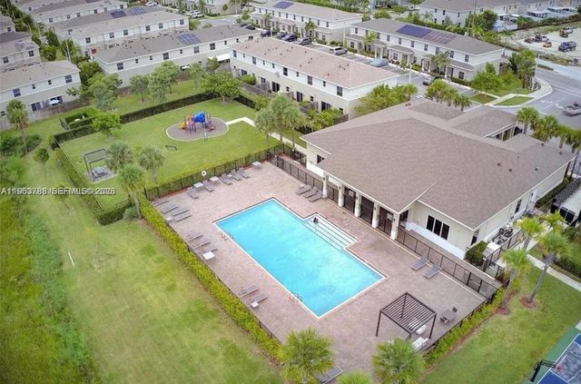 540 NE 5th TER, Florida City, FL 33034