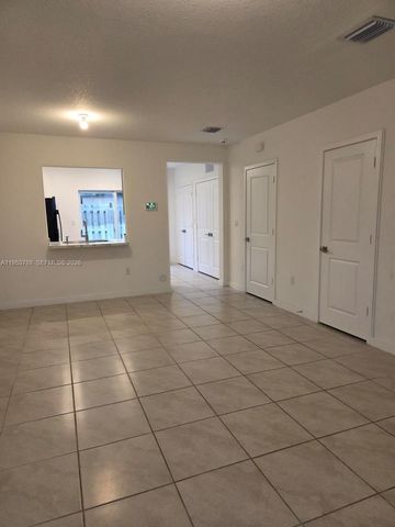 540 NE 5th TER, Florida City, FL 33034