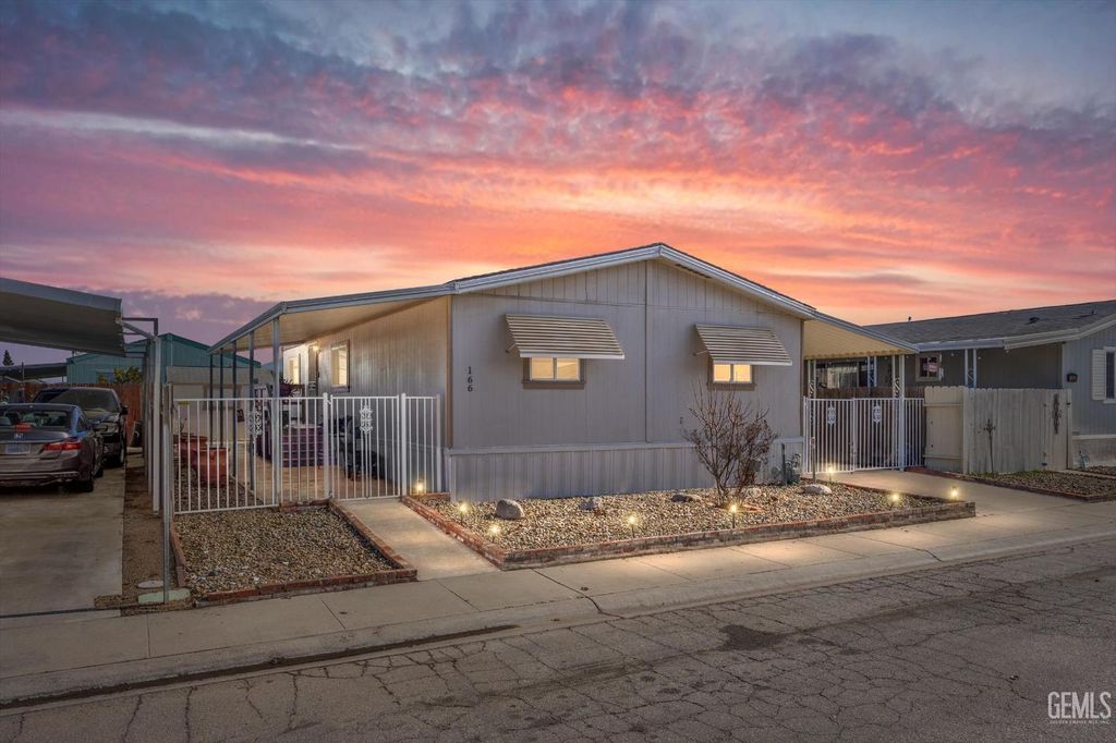 1301 Taft Highway 166, Bakersfield, CA 93307