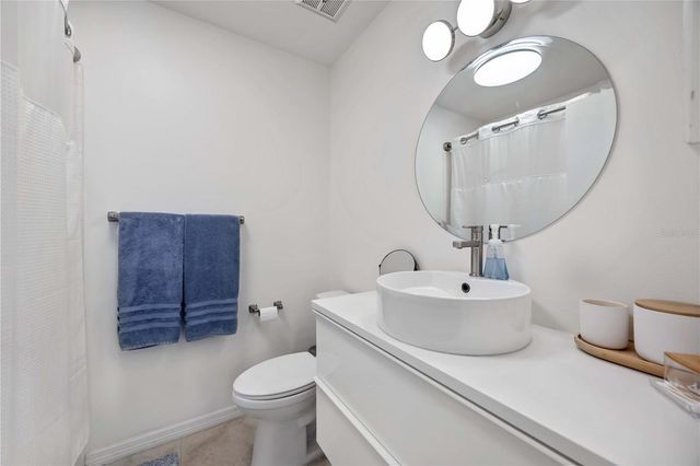 320 TIMBER LAKE DRIVE 320, Bradenton, FL 34210