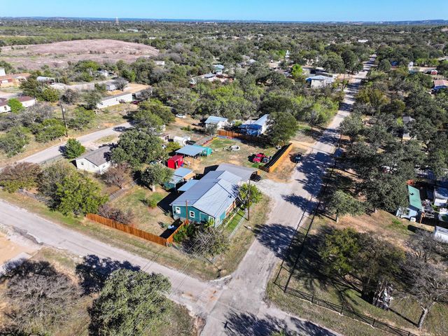 301 E Castlebriar DR, Marble Falls, TX 78654