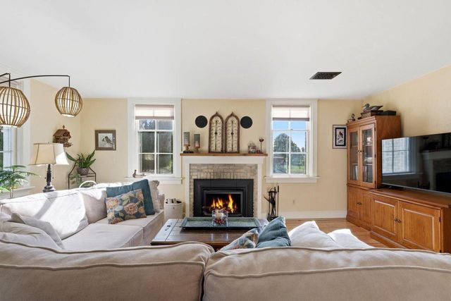 1770 Pleasant Valley ROAD, Grafton, WI 53024