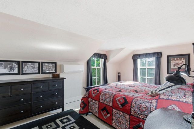 1770 Pleasant Valley ROAD, Grafton, WI 53024