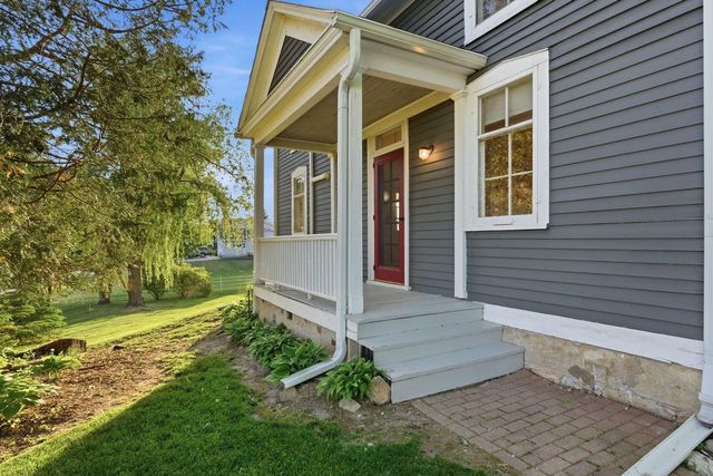 1770 Pleasant Valley ROAD, Grafton, WI 53024