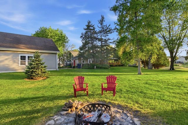 1770 Pleasant Valley ROAD, Grafton, WI 53024