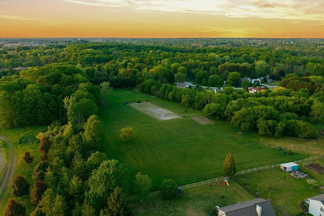 1770 Pleasant Valley ROAD, Grafton, WI 53024