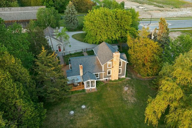 1770 Pleasant Valley ROAD, Grafton, WI 53024