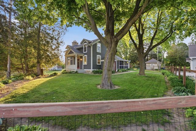 1770 Pleasant Valley ROAD, Grafton, WI 53024