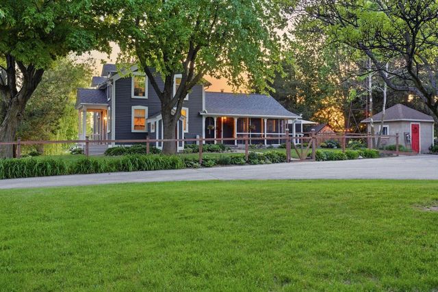 1770 Pleasant Valley ROAD, Grafton, WI 53024