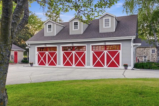 1770 Pleasant Valley ROAD, Grafton, WI 53024