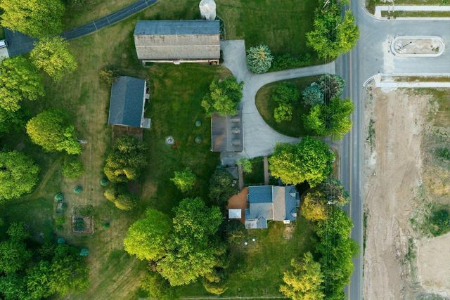 1770 Pleasant Valley ROAD, Grafton, WI 53024