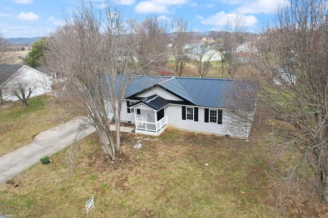 216 Raintree Circle, Stanford, KY 40484