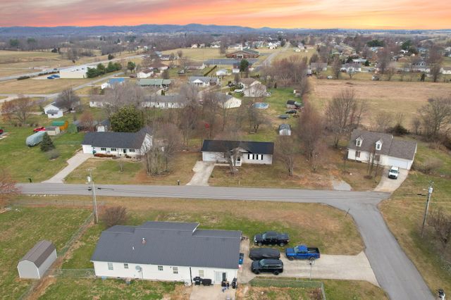 216 Raintree Circle, Stanford, KY 40484