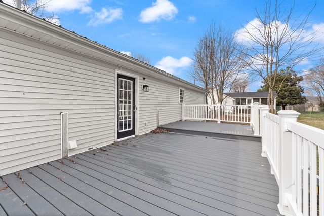 216 Raintree Circle, Stanford, KY 40484