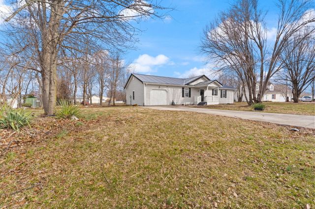 216 Raintree Circle, Stanford, KY 40484