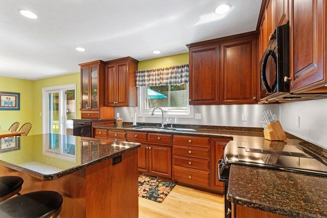 3380 DICKINSON ROAD, De Pere, WI 54115