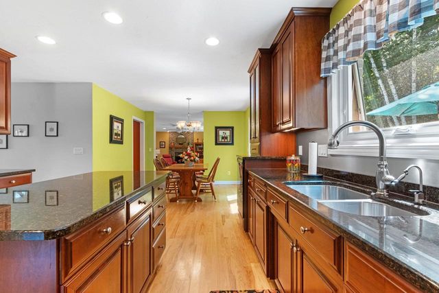 3380 DICKINSON ROAD, De Pere, WI 54115