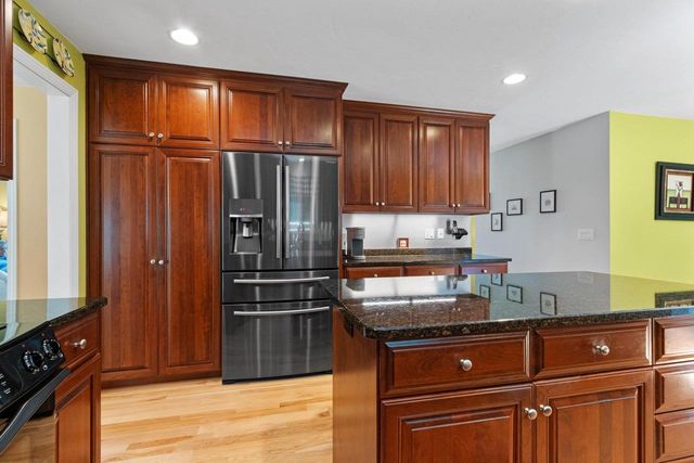 3380 DICKINSON ROAD, De Pere, WI 54115