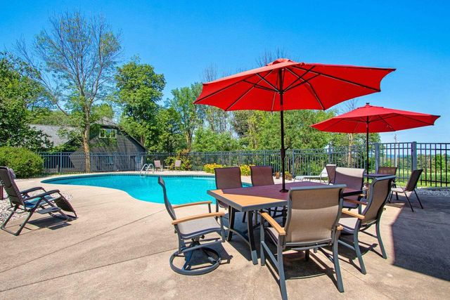 3380 DICKINSON ROAD, De Pere, WI 54115