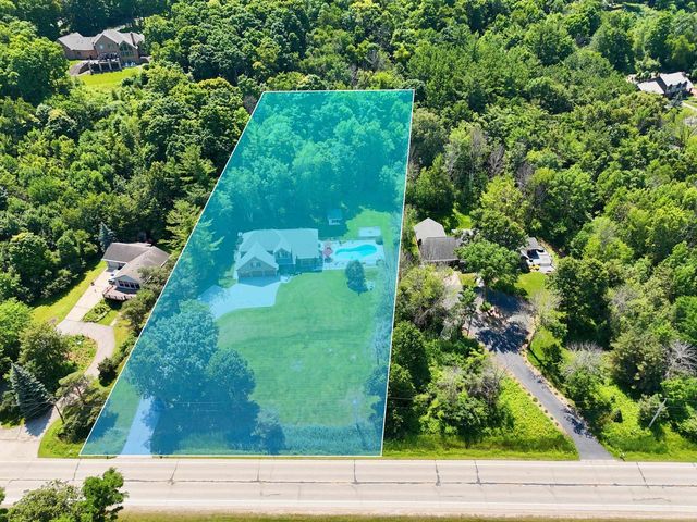 3380 DICKINSON ROAD, De Pere, WI 54115