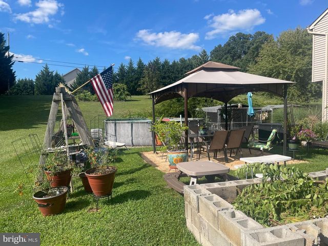 111 MORNINGSIDE DR, Red Lion, PA 17356