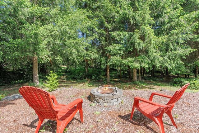 19829 147th Avenue SE, Yelm, WA 98597