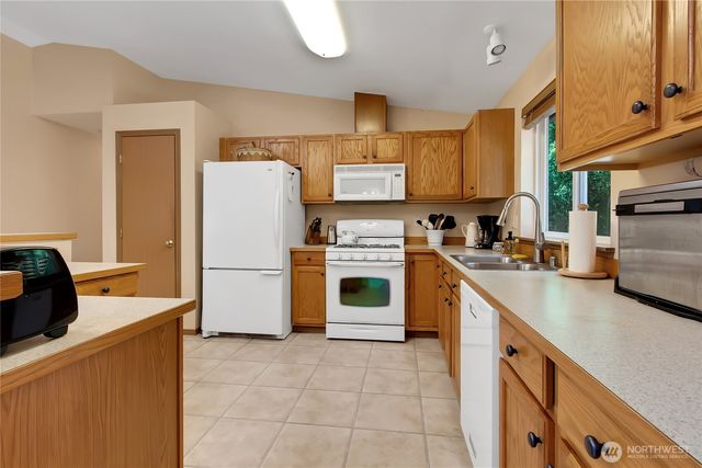19829 147th Avenue SE, Yelm, WA 98597