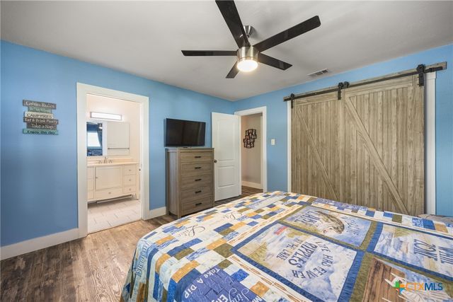 1215 Amanda, Canyon Lake, TX 78133