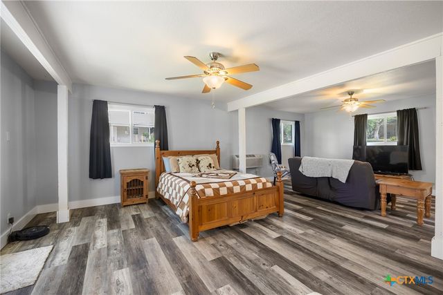 1215 Amanda, Canyon Lake, TX 78133