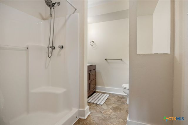 1215 Amanda, Canyon Lake, TX 78133