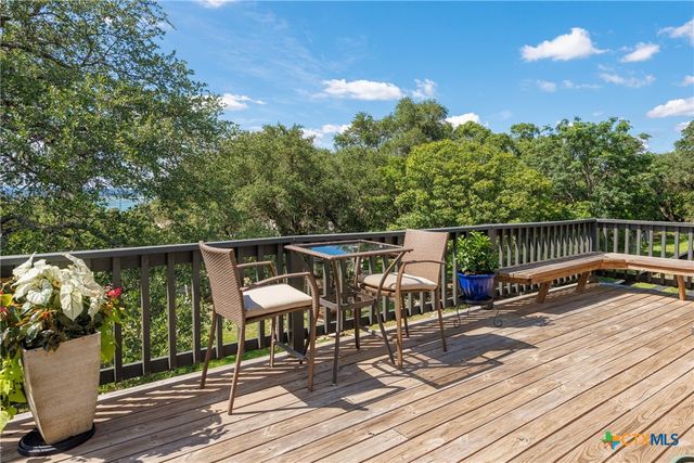 1215 Amanda, Canyon Lake, TX 78133