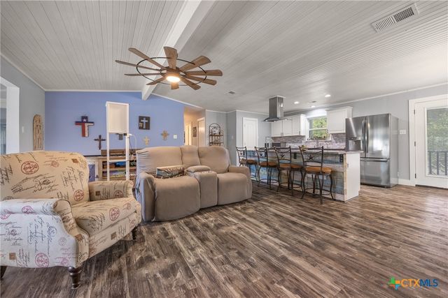 1215 Amanda, Canyon Lake, TX 78133