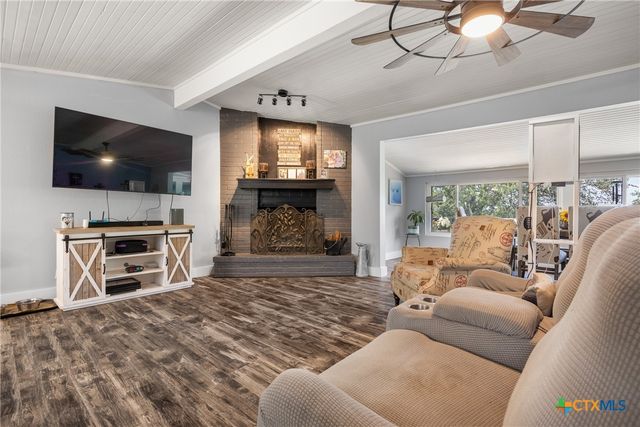 1215 Amanda, Canyon Lake, TX 78133