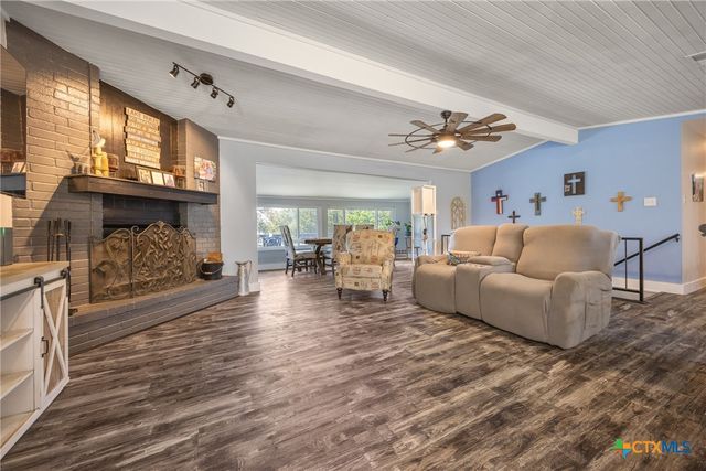 1215 Amanda, Canyon Lake, TX 78133