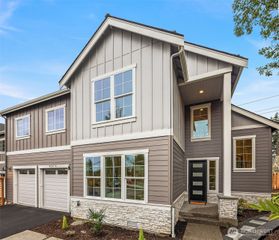 9207 NE 175th Street #A, Bothell, WA 98011