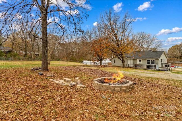 425 Cove Lane, China Grove, NC 28023