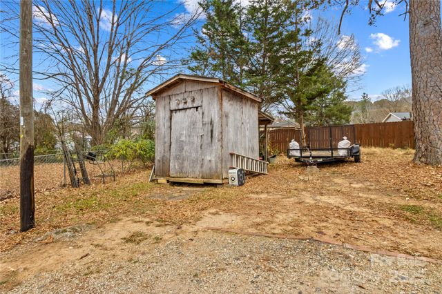 425 Cove Lane, China Grove, NC 28023