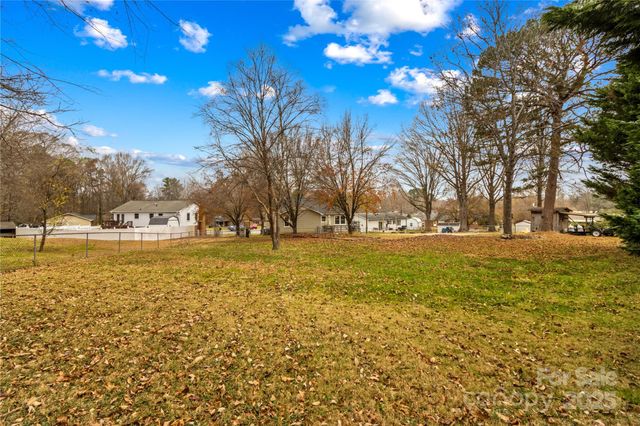 425 Cove Lane, China Grove, NC 28023