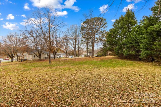 425 Cove Lane, China Grove, NC 28023