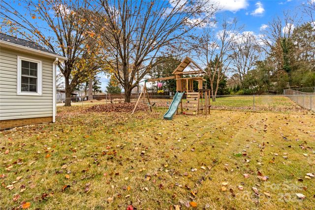 425 Cove Lane, China Grove, NC 28023