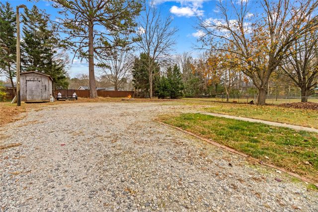 425 Cove Lane, China Grove, NC 28023
