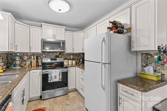 425 Cove Lane, China Grove, NC 28023